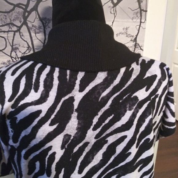 Animal Print Cowl Neck Sweater - Picture 3 of 5